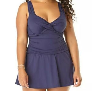 Anne Cole NWOT Ruched Underwire Swimdress